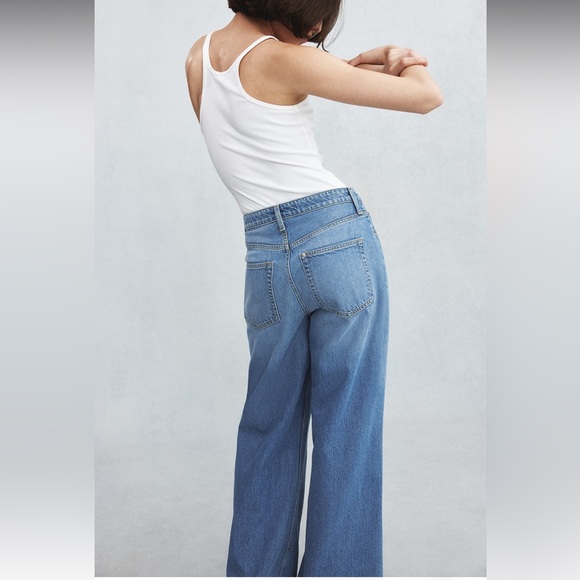 H&M Light Blue Ultra Wide-Leg Jeans Like New - Picture 5 of 16
